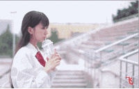 牛哥美女内涵gif动图13p:哇,好大的房子啊!