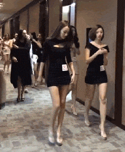 牛哥美女内涵gif动图13p：又想骗牛哥去当摄影师