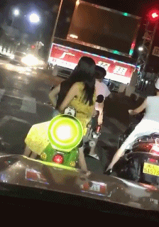 牛哥美女内涵gif动图14p:可爱妹子一双