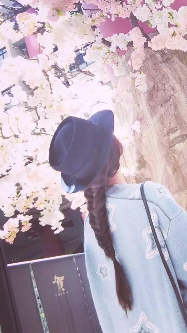 晚安句子180130：疲倦的生活里，总要有些温柔的梦想
