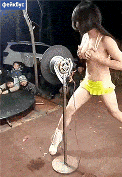 牛哥美女内涵gif动图：该犯点什么罪才能被美女警察抓呢？