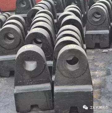 破碎机锤头怎样耐用
