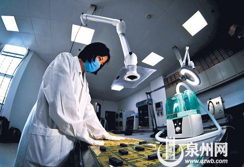 吸尘过滤机的简单介绍