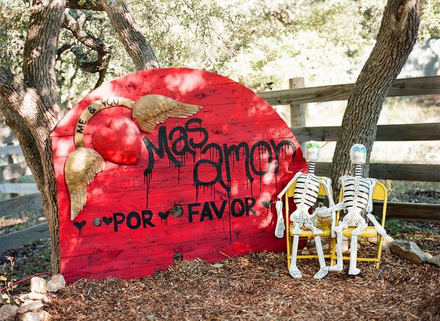 骷髅头跳舞(骷髅头跳舞视频完整版)