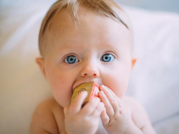 宝宝该不该喝水，该怎么喝更健康？儿科专家告诉你科学答案 宝宝健康 第5张