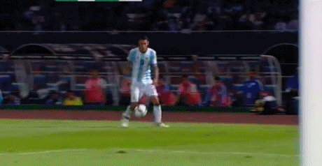 世预赛阿根廷vs巴拉圭（阿根廷巴拉圭世预赛梅西赛后评分）(11)