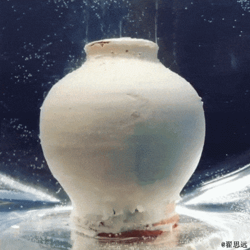 水下的陶器