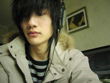 2021年,许嵩用一首《昨夜书》惊艳了整个文坛!