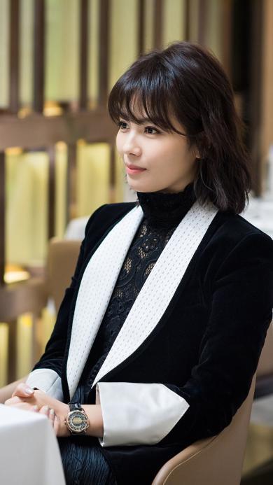 明明“廉颇老矣”，非要“尬演少女”的5大女星，羞不羞？