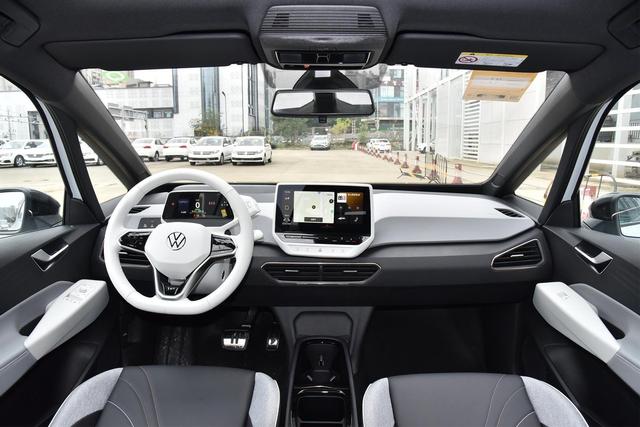 高尔夫的替代者？不到16万起，零油耗还是后驱，实拍大众ID.3