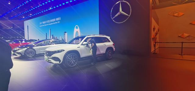 纯电续航512km，提供7座布局，奔驰EQB售43.78万元