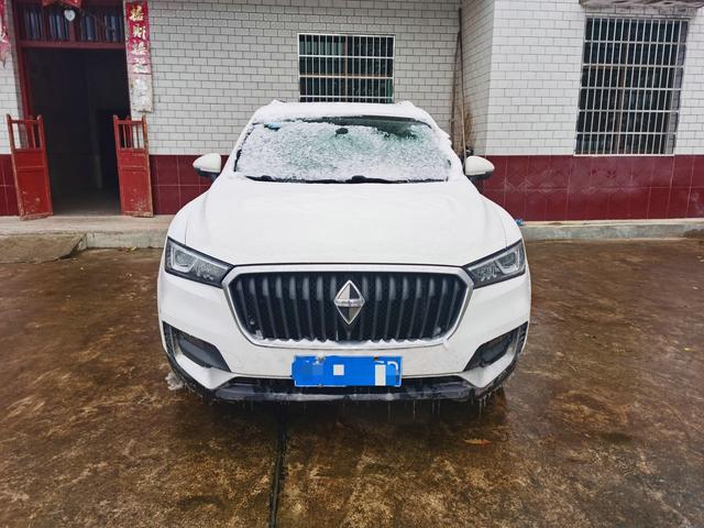 新车售价20多万元的SUV，3年二手车仅6万元，为啥却不建议入手？
