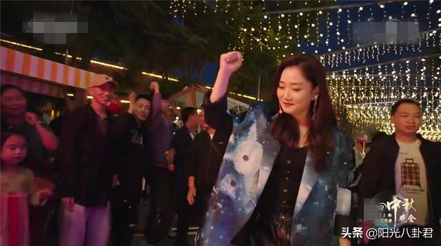 中秋晚会女星镜头：刘诗诗古装抢眼，薇娅仪态绝，欧阳娜娜小清新