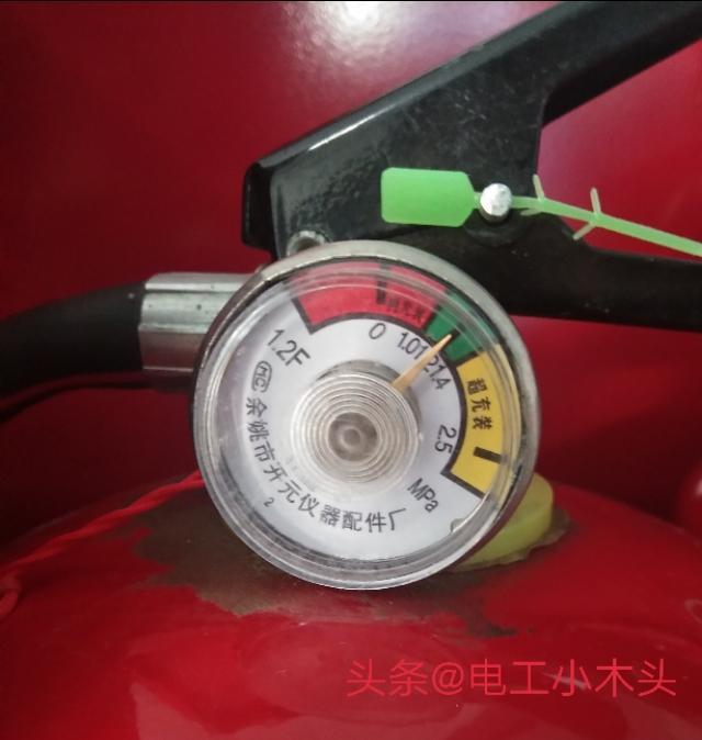 手提式干粉灭火器使用方法 手提式干粉灭火器使用方法（手提式干粉灭火器使用方法图片） 生活