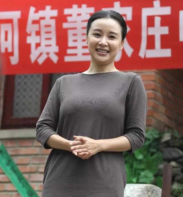 黄海波和姚芊羽:与海清戏路相同，都与黄海波合作过，国民好媳妇姚芊羽存在感太低