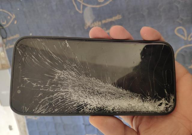 中科院研發 摔不碎 的手機屏玻璃 美企康寧遭跨界打擊 Kks資訊網