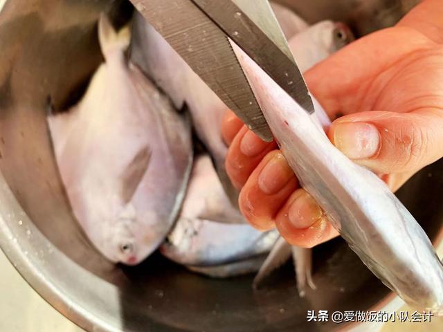鲳鱼要不要刮鱼鳞