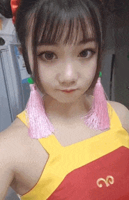 身材好的美女GIF：这大长腿，一线天啊！