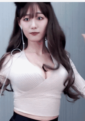 男女激烈动态黄图：小白兔真调皮！蹦蹦跳跳真可爱！