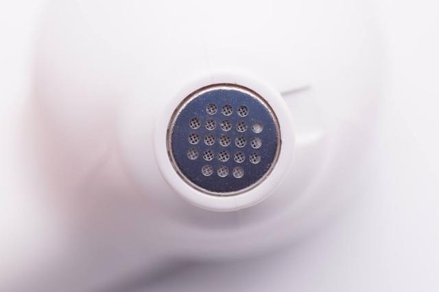 采用高通QCC3040蓝牙主控，omthing首款降噪耳机AirFree2拆解报告