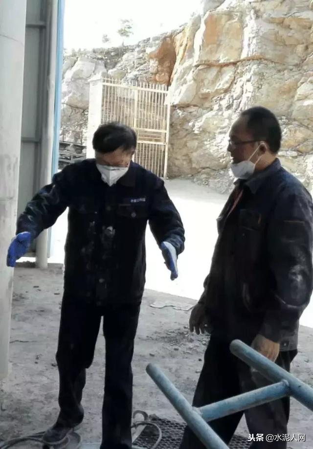 玉树水泥路面破碎机