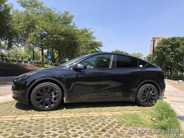 享受Model Y带给我的科技出行