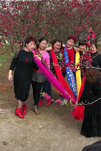 爆笑的GIF动态图片：这个学我是一分钟也不想上了！