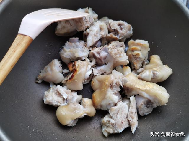 黄豆猪脚汤的做法 黄豆猪脚汤的做法（黄豆猪脚汤的做法和功效窍门） 美食