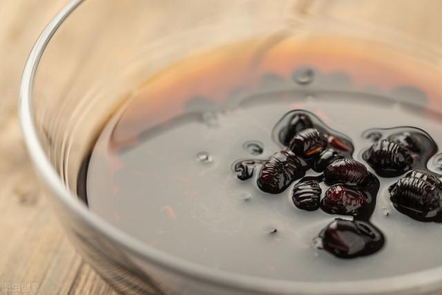 不要轻信偏方！中药肝毒性的说法是怎么来的？西药一定无害吗？