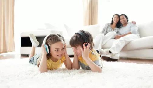 李玫瑾：孩子三岁之前，要有恩于他，三岁之后，要立威于他