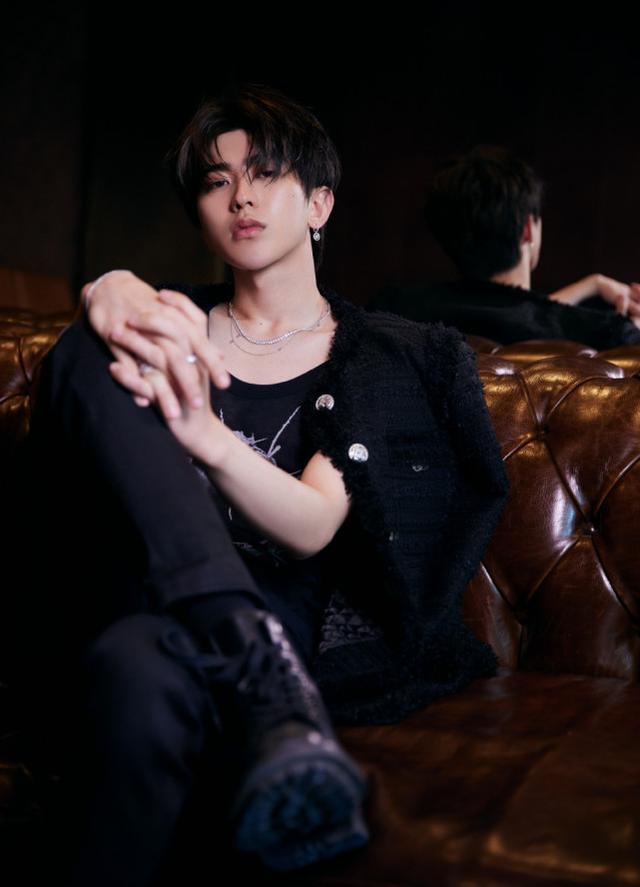 蔡徐坤微博回复谭松韵(蔡徐坤谭松韵快乐大本营)