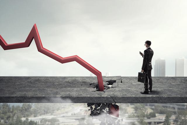 今天，A股突发大跌，明天，情况会更复杂？