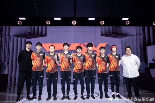 支配整个联赛！LOL官方公布各赛区持续中连胜，FPX八连胜仅排第三