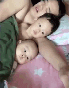 搞笑的GIF动态图：娶了个重口味媳妇！