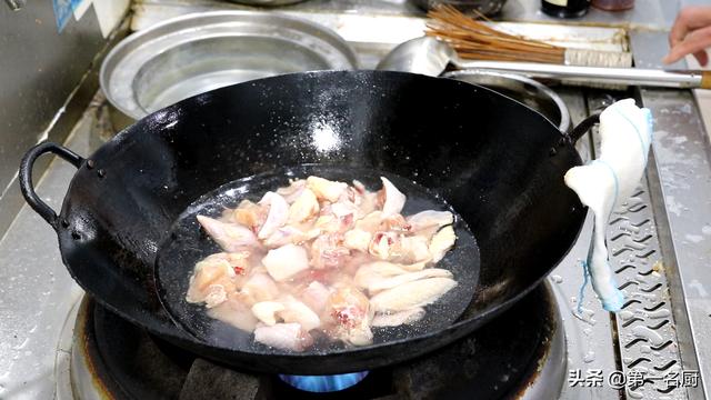 干锅鸡 干锅鸡（干锅鸡翅的家常做法视频） 美食