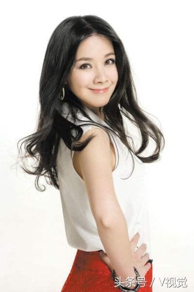 何琳在《千金归来》中饰 沈逸茹.