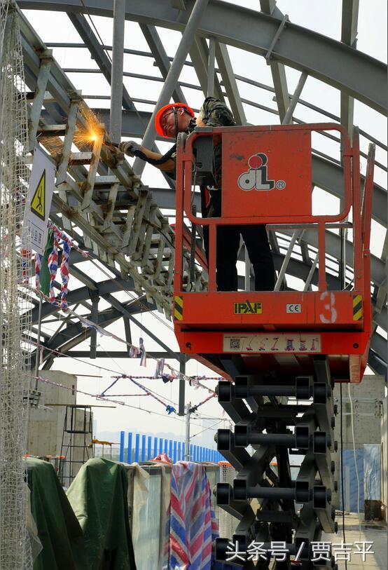 建精品工程展铁军雄风