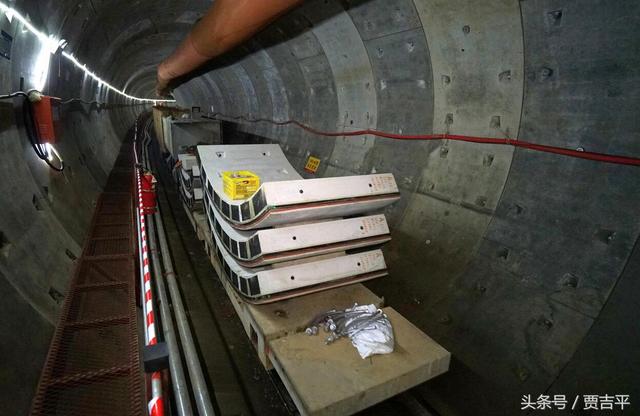 建精品工程展铁军雄风