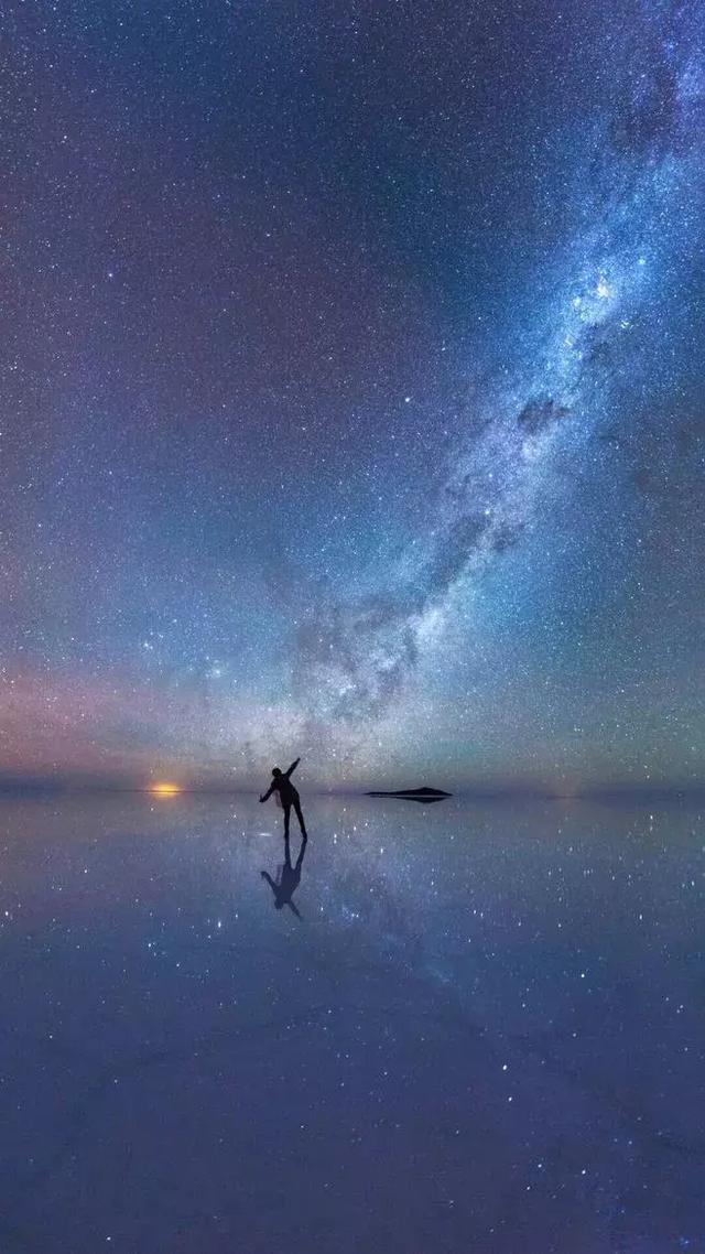 七夕情人节：愿我如星君如月，夜夜流光相皎洁