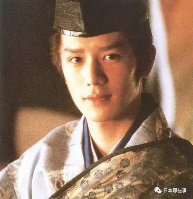 泷泽秀明山下智久:霸道总裁现实版：泷泽秀明被指任杰尼斯事务所接班人！