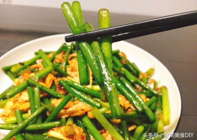 這道菜好吃不貴，孩子最喜歡，一口炒鍋就搞定，簡單又好做 美食頻道 第2张