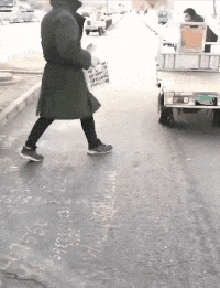 搞笑的动图GIF：小屁屁依然销魂！