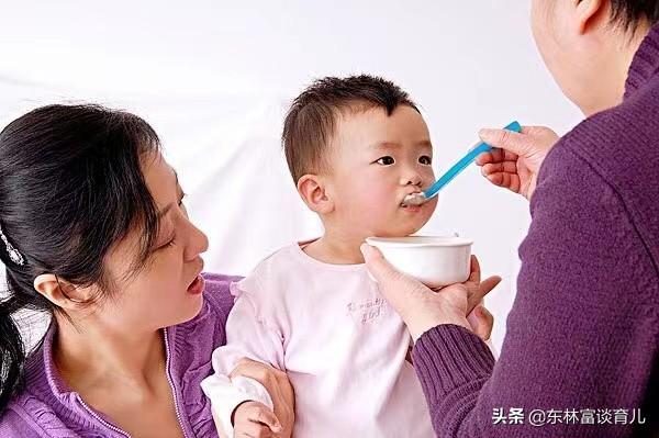 孩子厌食、偏食、瘦小、智力发育落后，可能缺锌，别忽视孩子饮食