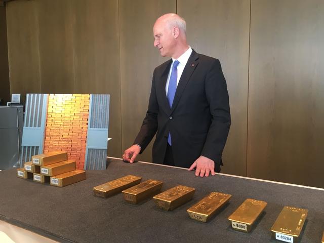 美联储开始服软，数百吨黄金已经从欧美运到中国，事情又有新进展