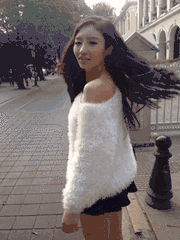 美女动图图片内涵的：妹子，为什么你的舌头这么优秀？
