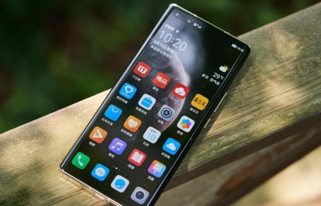 荣耀Magic4Pro定位再升级，新增1TB版本，挑战安卓机皇