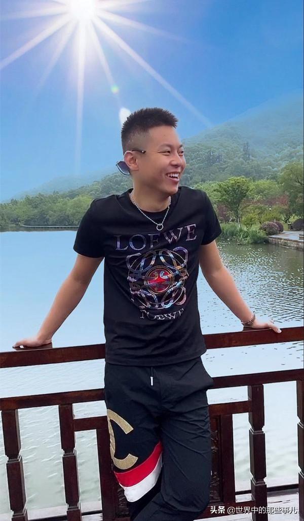 抖音直播现状铁山靠一家独大舞帝利哥和众主播报团取暖抖音近期最火