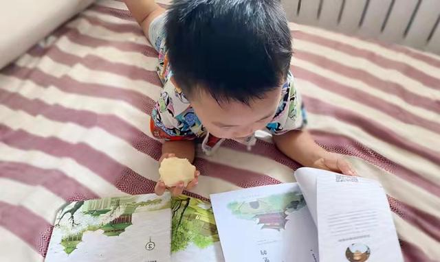 2岁会背古诗并不值得羡慕，孩子的古诗启蒙，别错过最佳时期