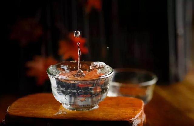 喝酒可以解渴吗？