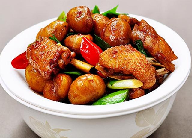 天天吃肉和从不吃肉，哪种对身体危害大